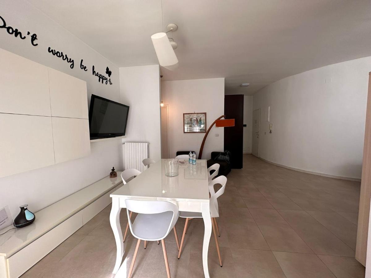 Kennedy38 Apartment Bari Bagian luar foto